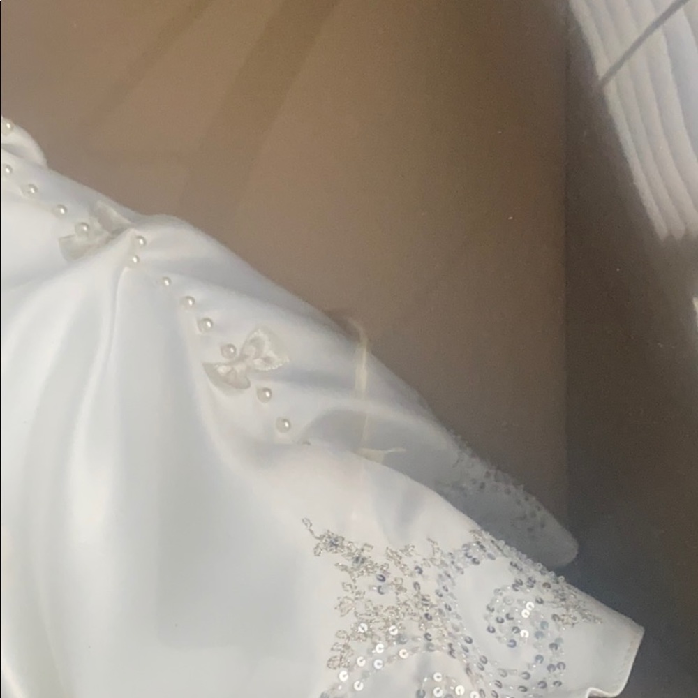 Reem Acra - Picture 4 of 9